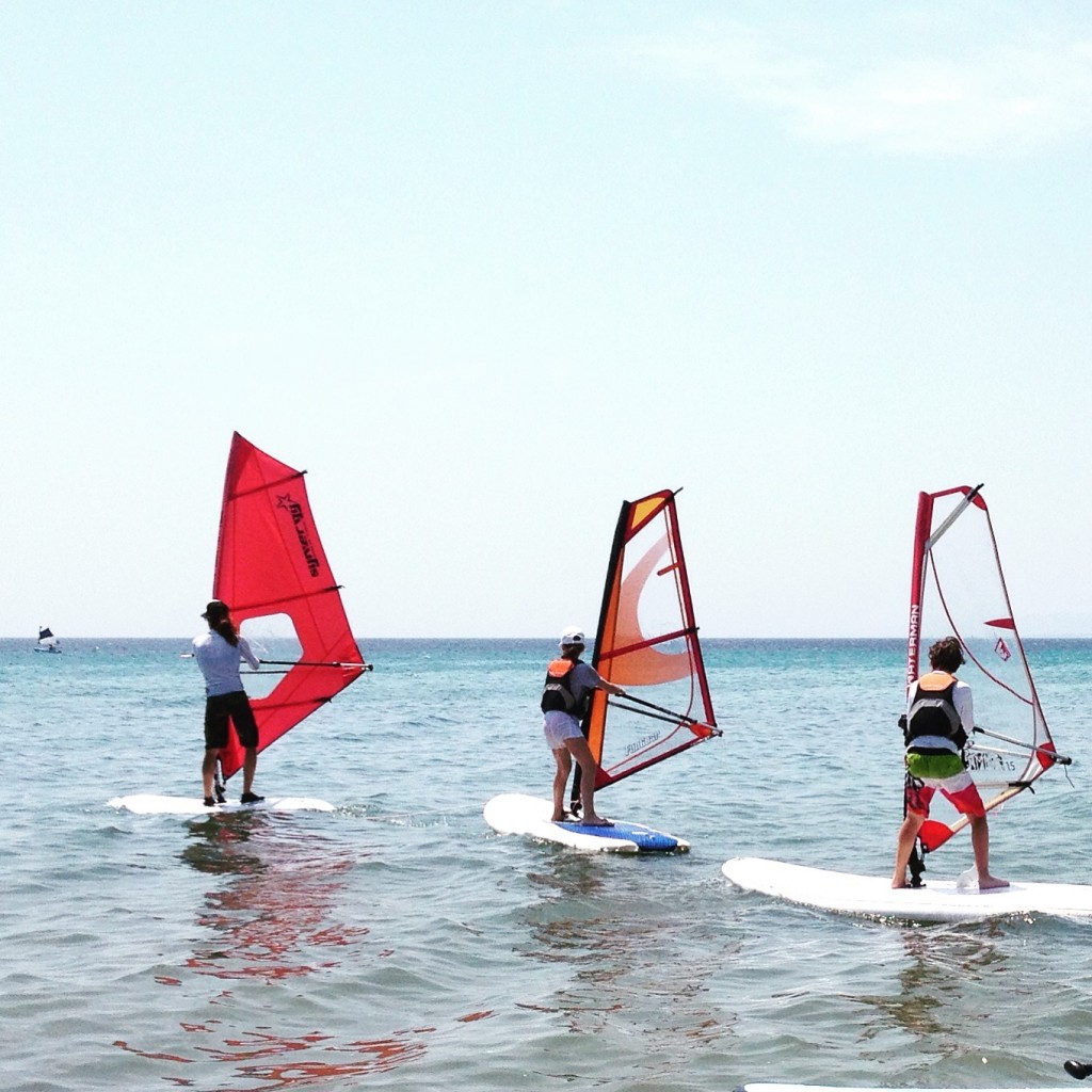 Why kids love windsurfing evitsape